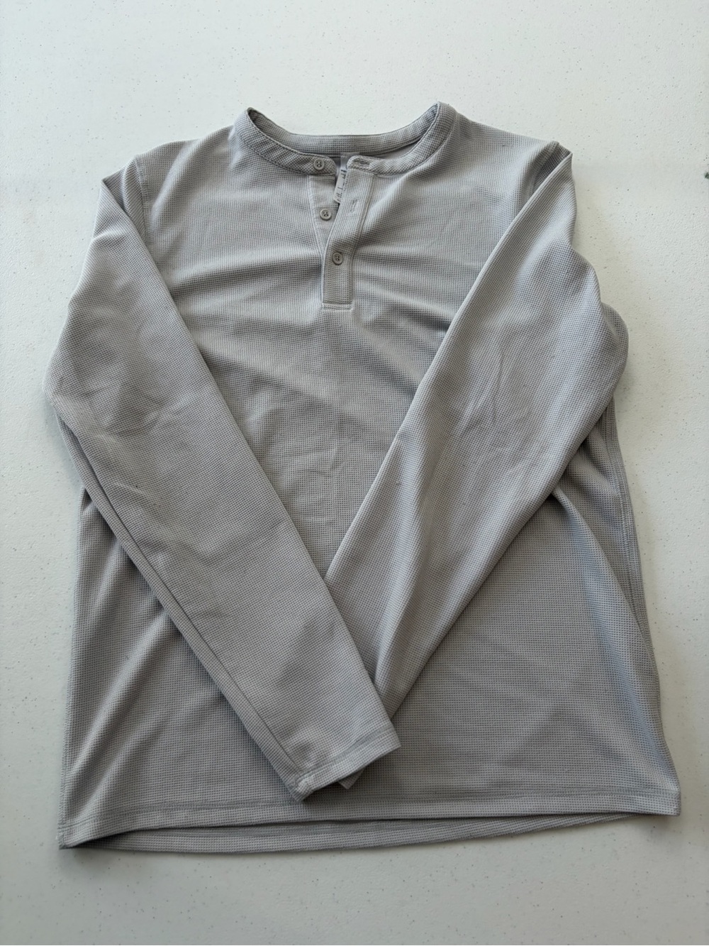 90 Degree By Reflex Men's Long-Sleeve Henley in Light Gray